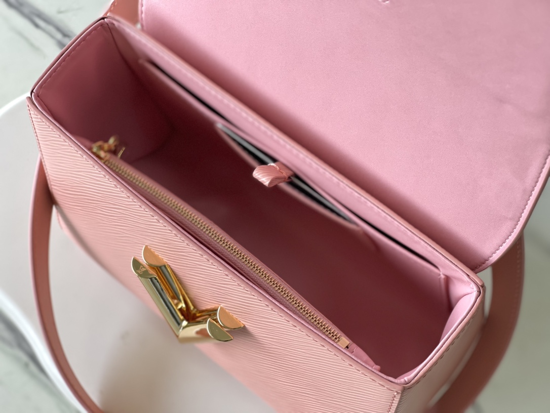 𝐋𝐎𝐔𝐈𝐒 𝐕𝐔𝐈𝐓𝐓𝐎𝐍    M21605