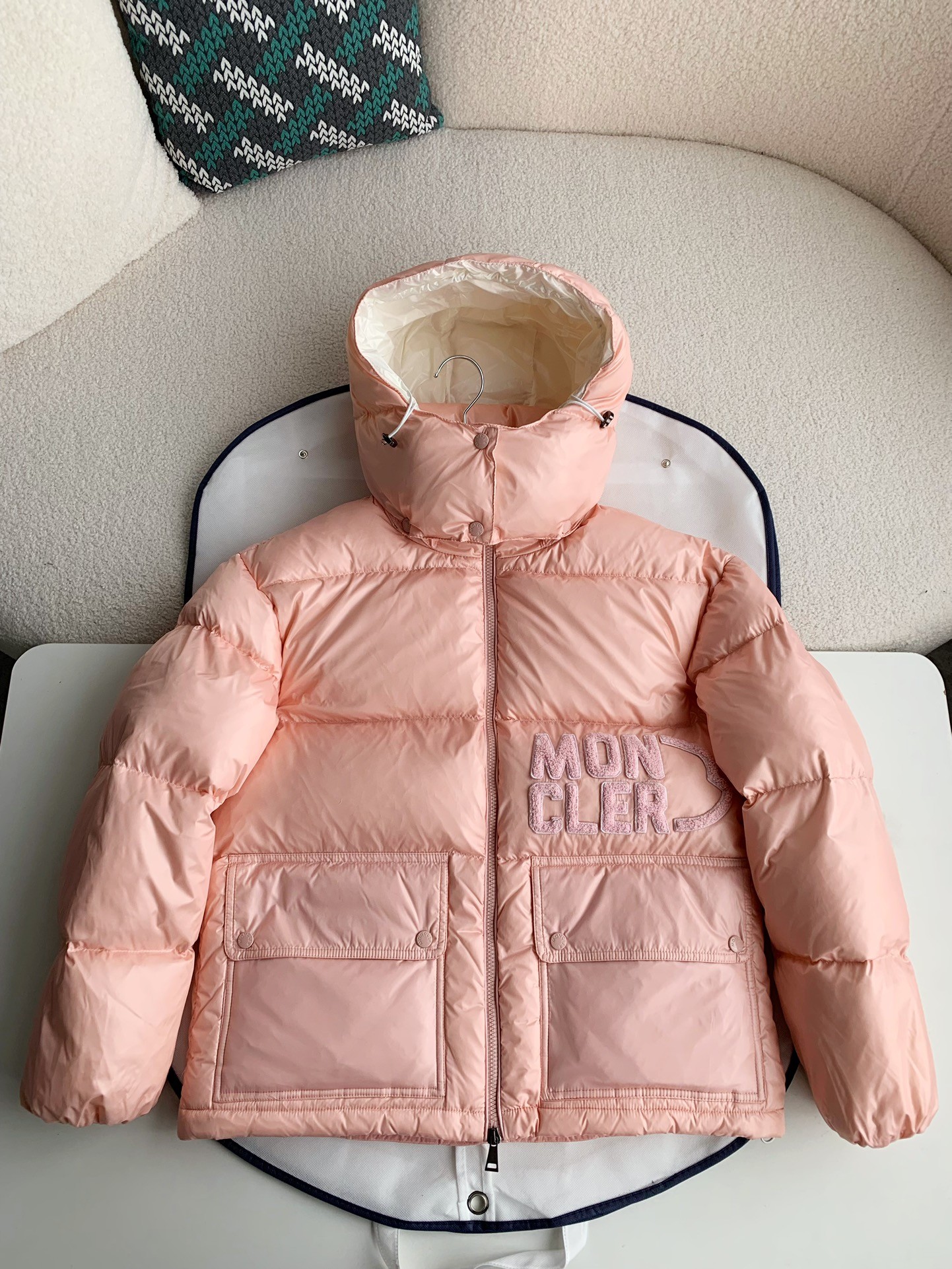 Moncler Thick down jacket for women-pink