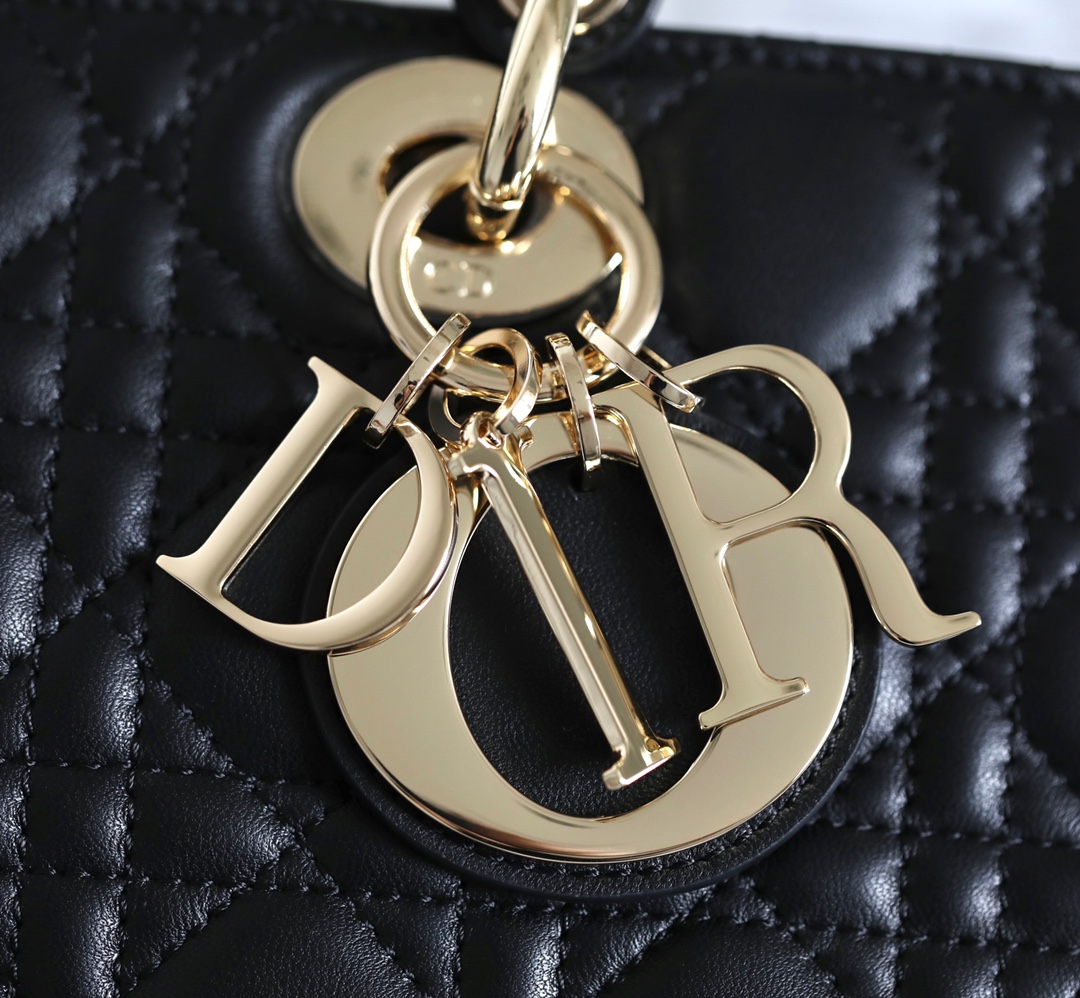 Dior Lady D-Joy is a classic style of the Goliath Bible