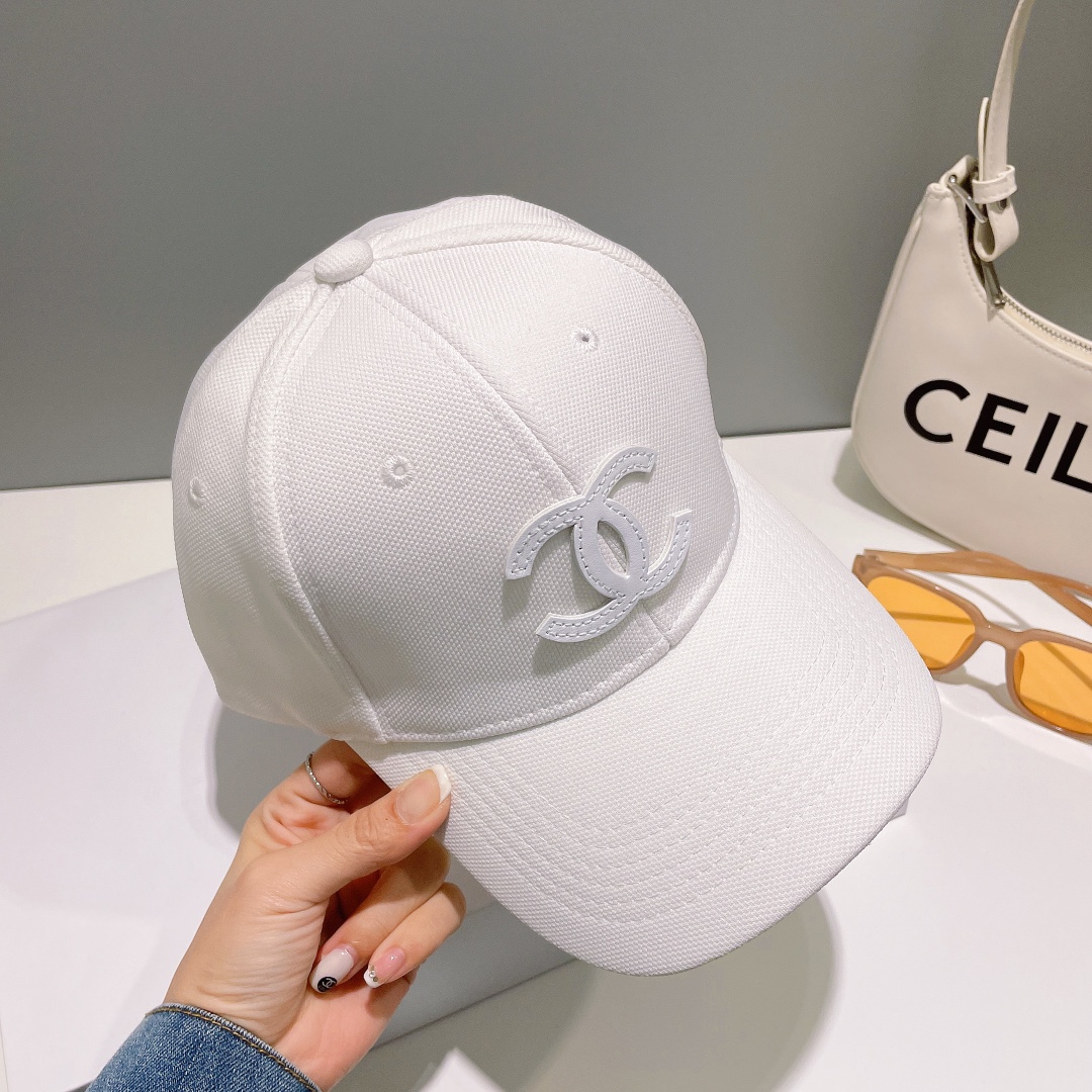 [CHANEL Chanel] new counter synchronization baseball cap