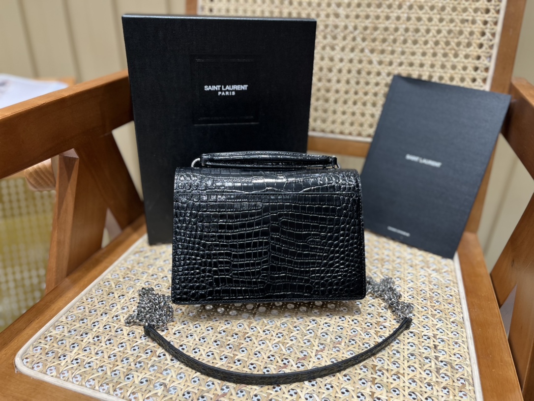 SAINT LAURENT #𝑺𝒖𝒏𝒔𝒆𝒕 𝑾𝒐𝒄#533026 original leather E.JD