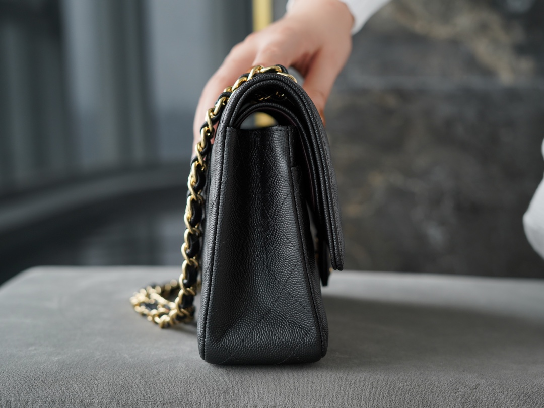 𝐂𝐇𝐀𝐍𝐄𝐋 Classic Flap France 🇫🇷 𝐇𝐚𝐚𝐬 Original Caviar🐂|Original Caviar🐂 Medium Black Gold🖤