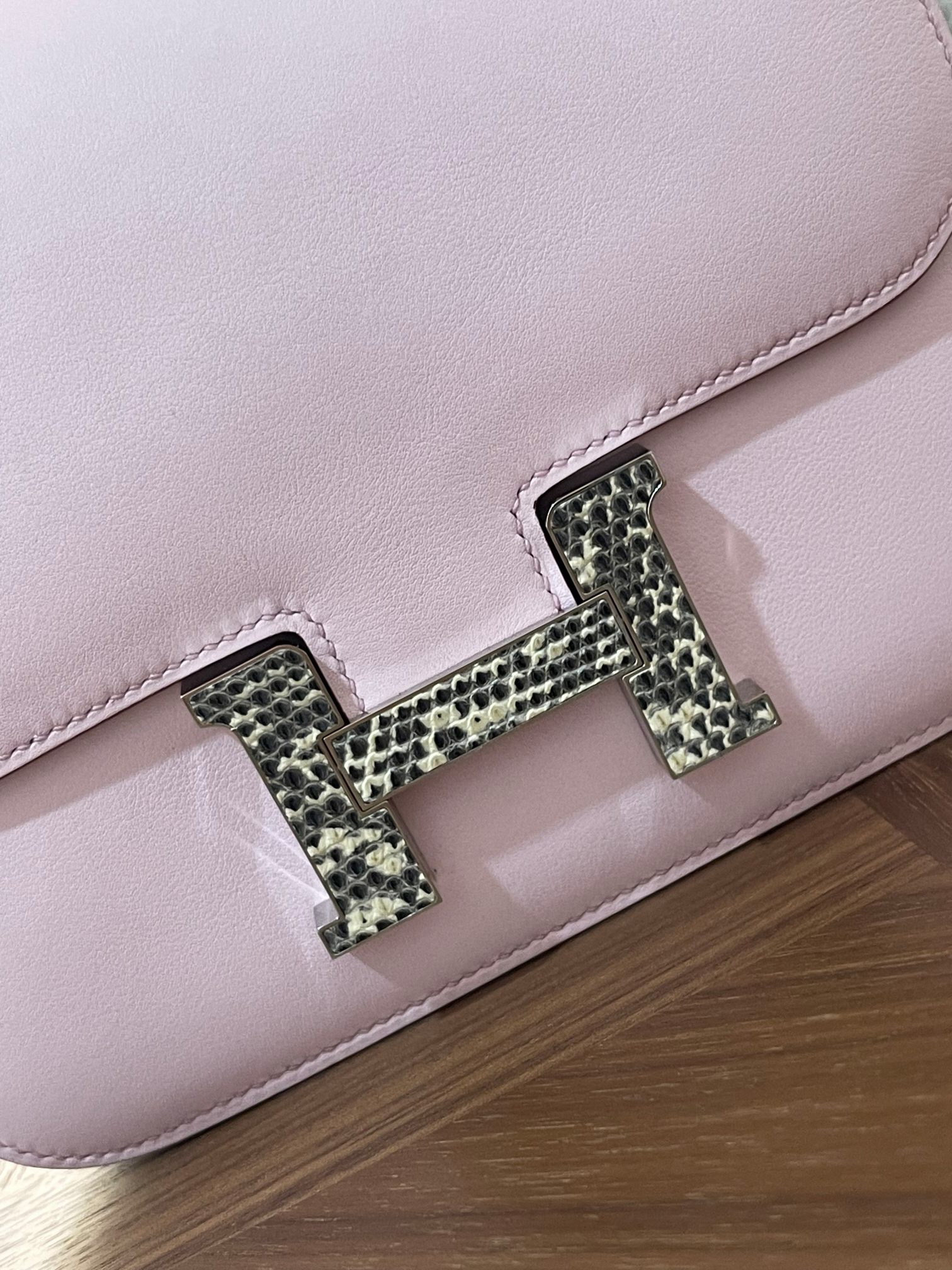 Kangkang 19 3Q powder swift leather lizard buckle