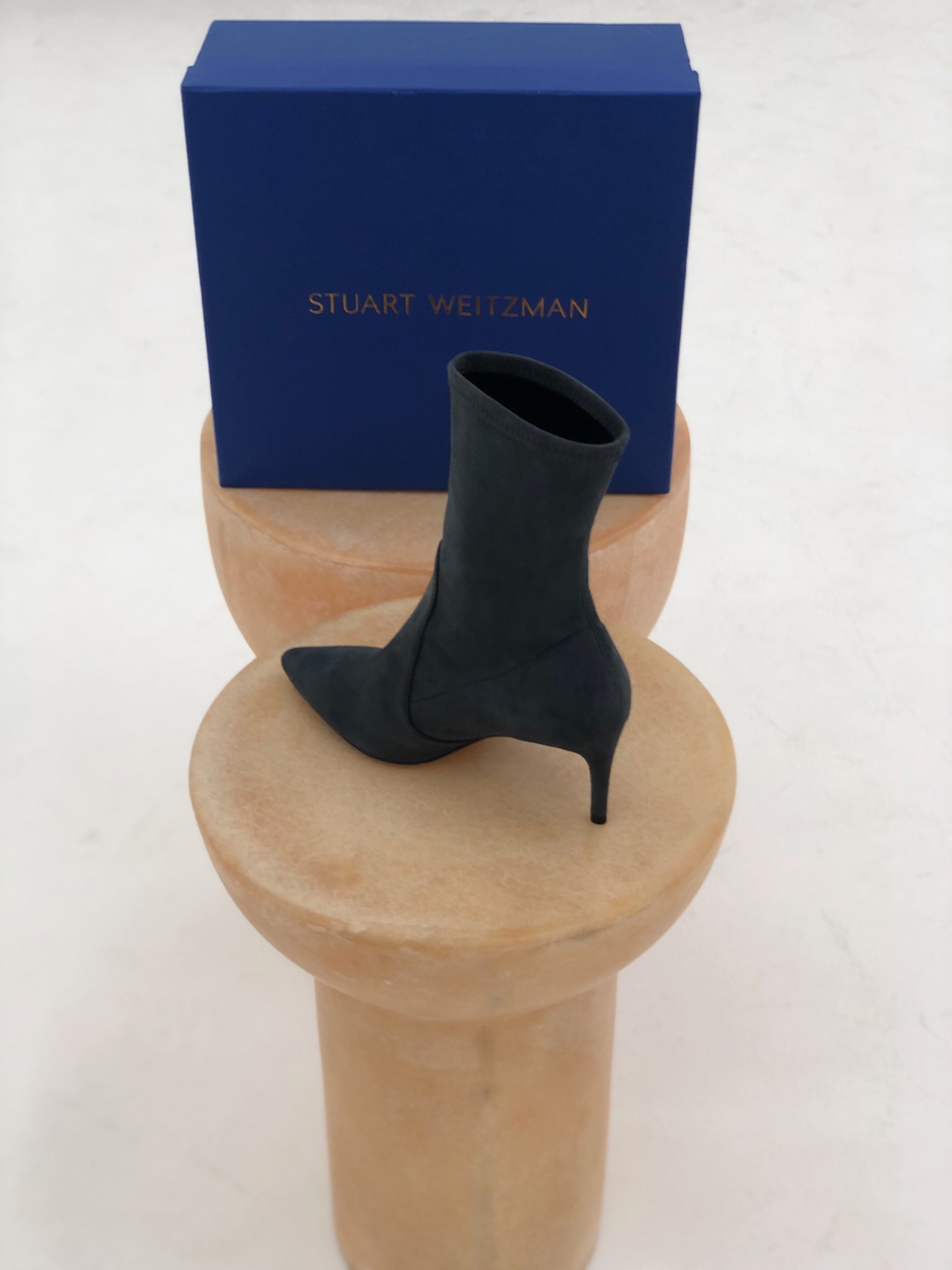 Stuart Weitzman Model: WREN7.5cm Stuart Weitzman TPU outsole