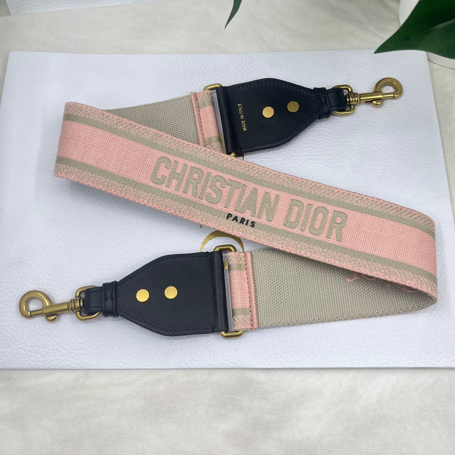 Dior pink letter shoulder strap