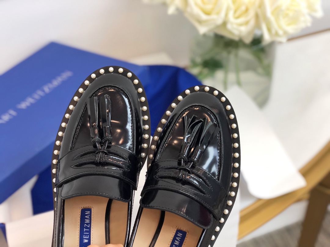 STUART WEITZMAN w Super good wearable Louboutins 〰️ million years classic small leather shoes
