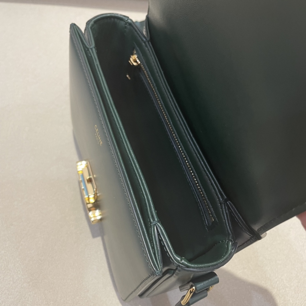 𝐂𝐞𝐥𝐢𝐧𝐞 Triomphe teen 18.5cm