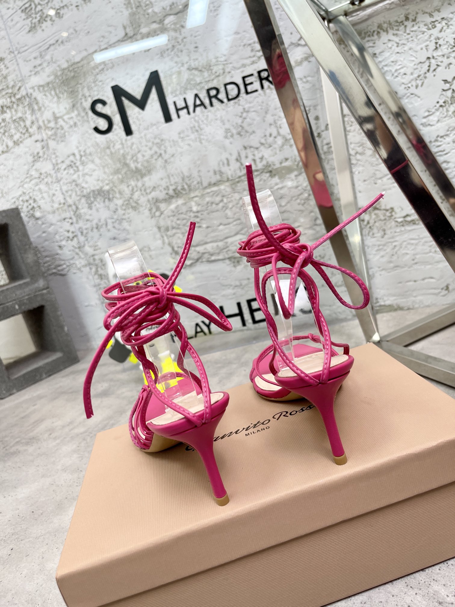 𝐆𝐢𝐚𝐧𝐯𝐢𝐭𝐨｜𝟐𝟎𝟐𝟑/𝐒𝐒 𝐧𝐞𝐰 Sylvie metallic high heels