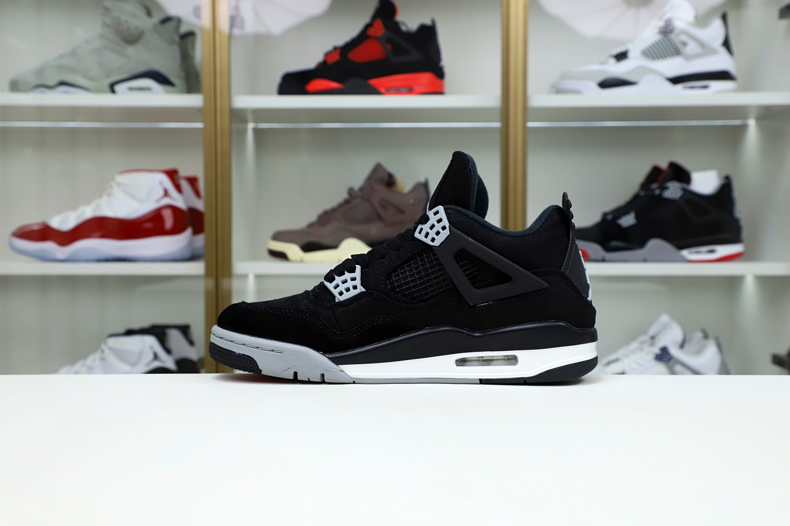 AIR JORDAN 4 BLACK CANVAS