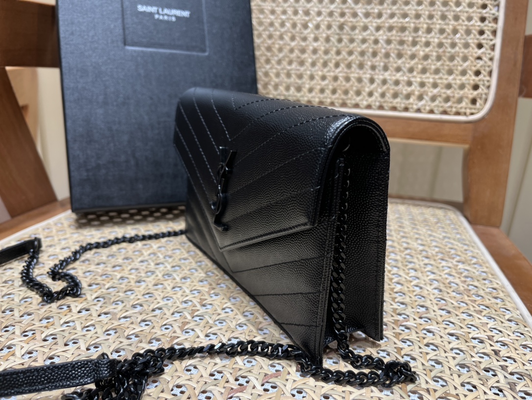 SAINT LAURENT 𝐖𝐨𝐜 𝟭𝟵𝐜𝐦 #393953 original leather.JD