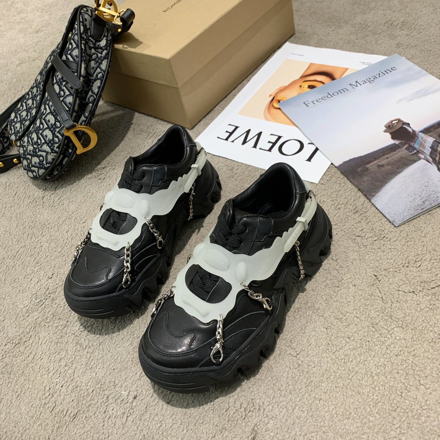 𝐑𝐨𝐫𝐧𝐧𝐢𝐢 ｜2020FW new sneakers upper with silk cowhide upper Sheepskin lining