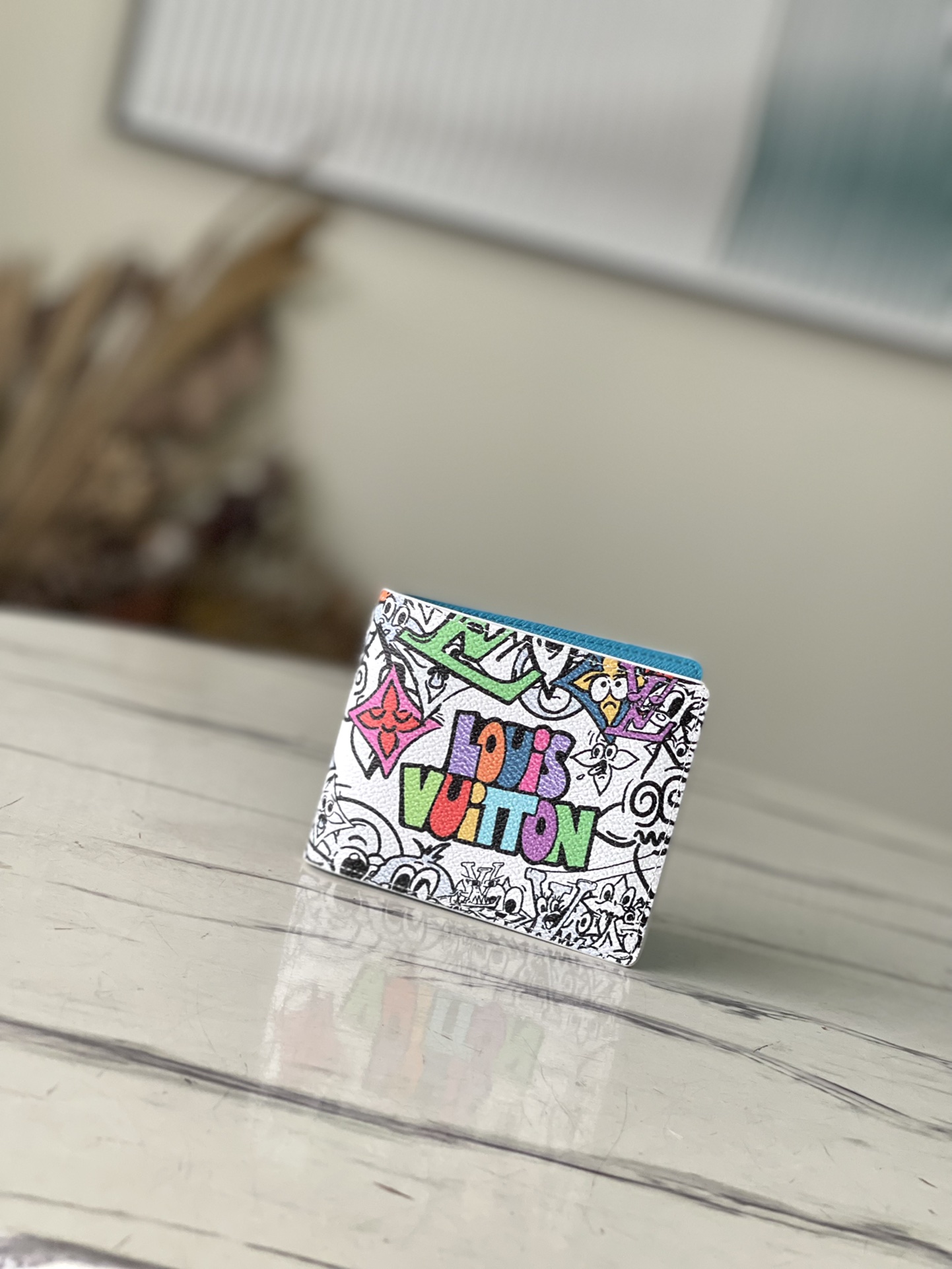 𝐋𝐎𝐔𝐈𝐒 𝐕𝐔𝐈𝐓𝐓𝐎𝐍   M82023