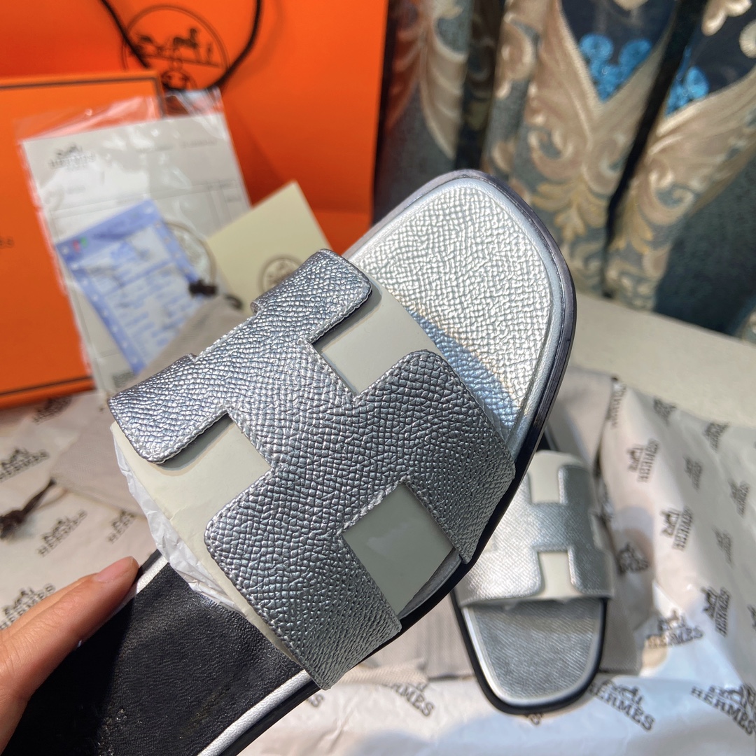Hermes slippers