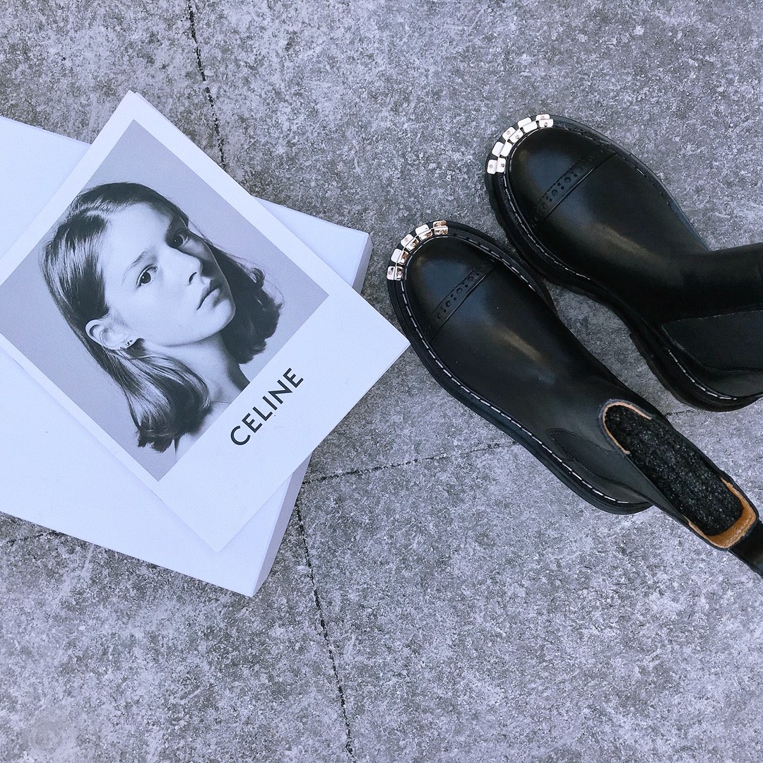 SANDRO 21ss metal head cowhide short Chelsea boots A pair of stylish and cool little boots