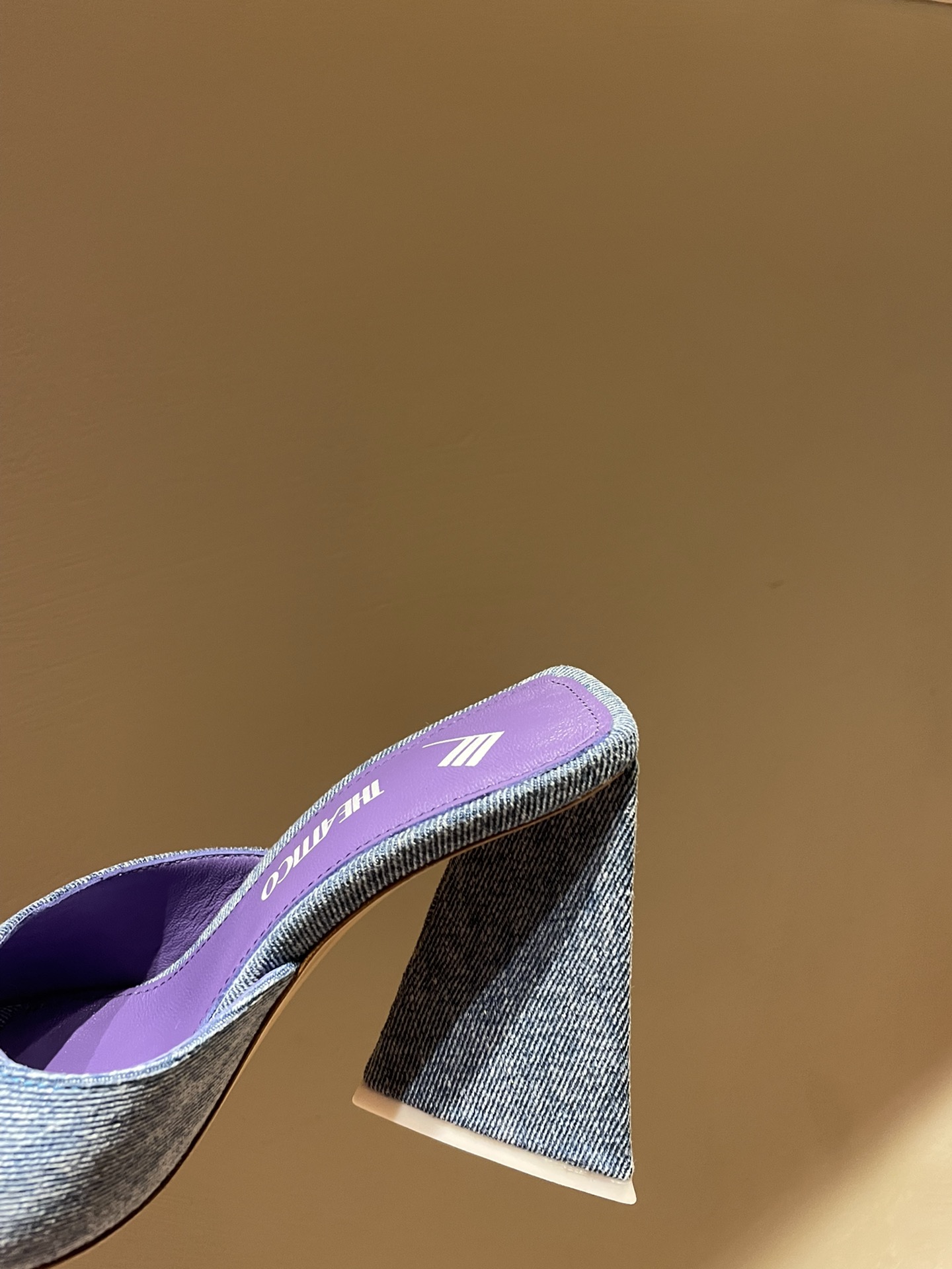 TheAttico | 𝟐𝟎𝟐𝟐𝟐/𝐒𝐒 𝐧𝐞𝐰 Spring/Summer 2021 collection The Attico personality triangle heel high heel sandals