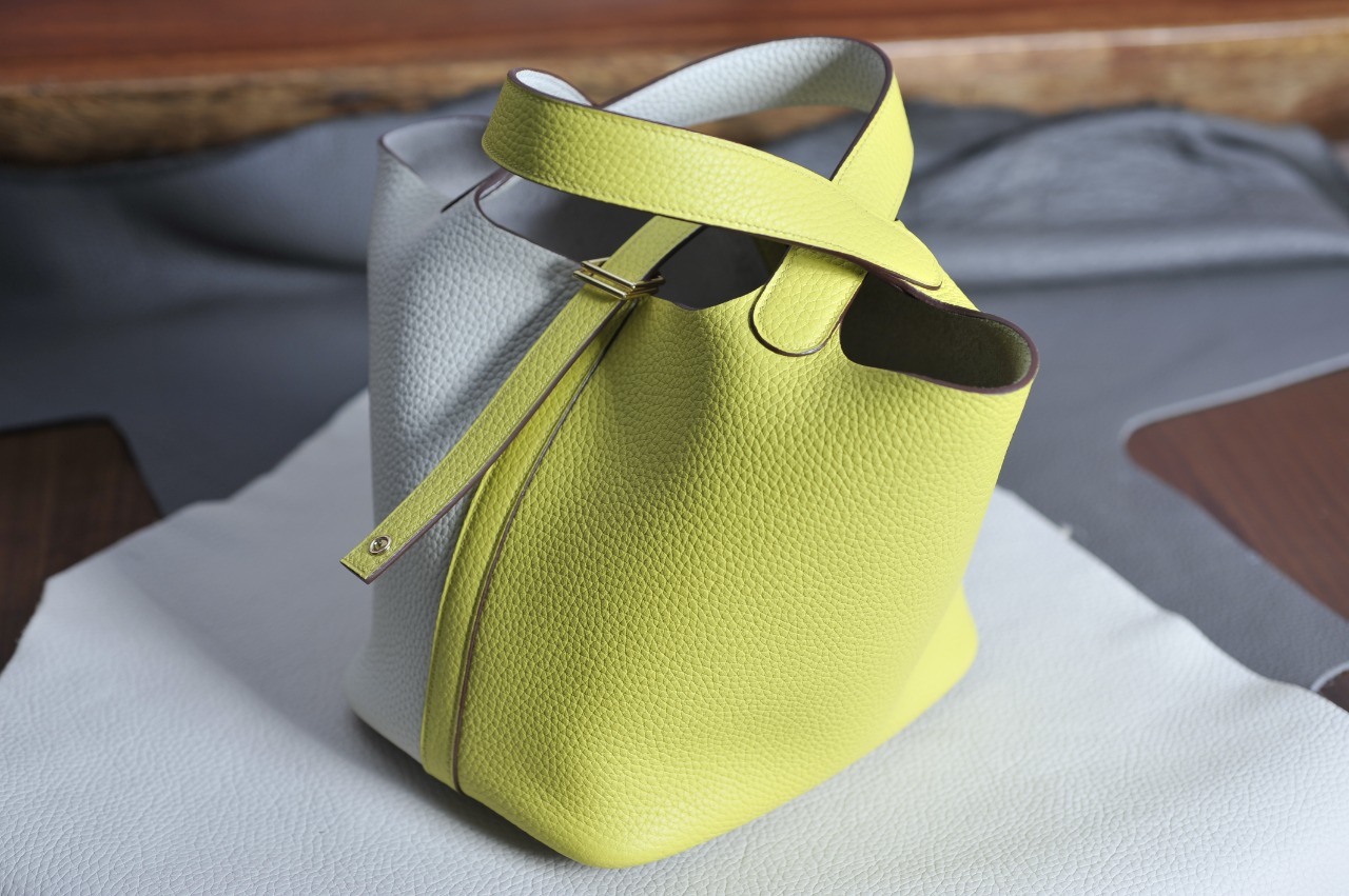 picotin18 milkshake white with lemon gold gold buckle TC skin