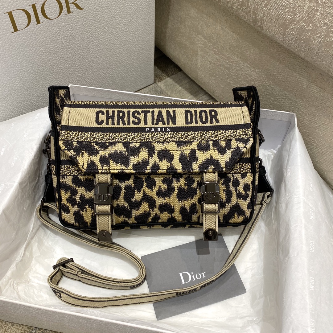Dior new messenger bag