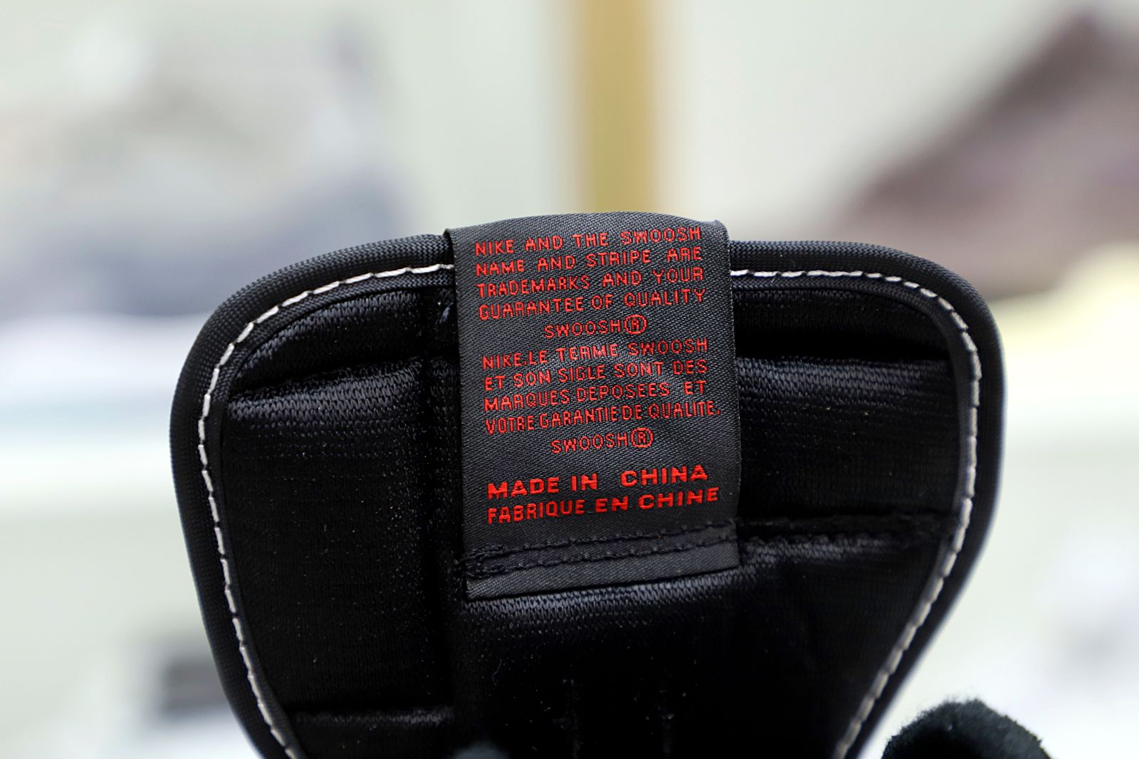 TRAVIS SCOTT X NIKE AIR JORDAN 1 LOW OG BLACK/PHANTOM