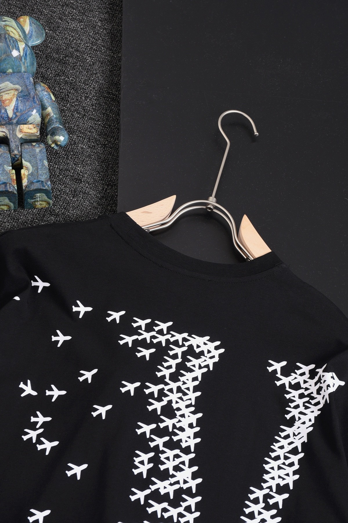 Louis Vuitton 24SS early spring new large-scale small aircraft printed t-shirt