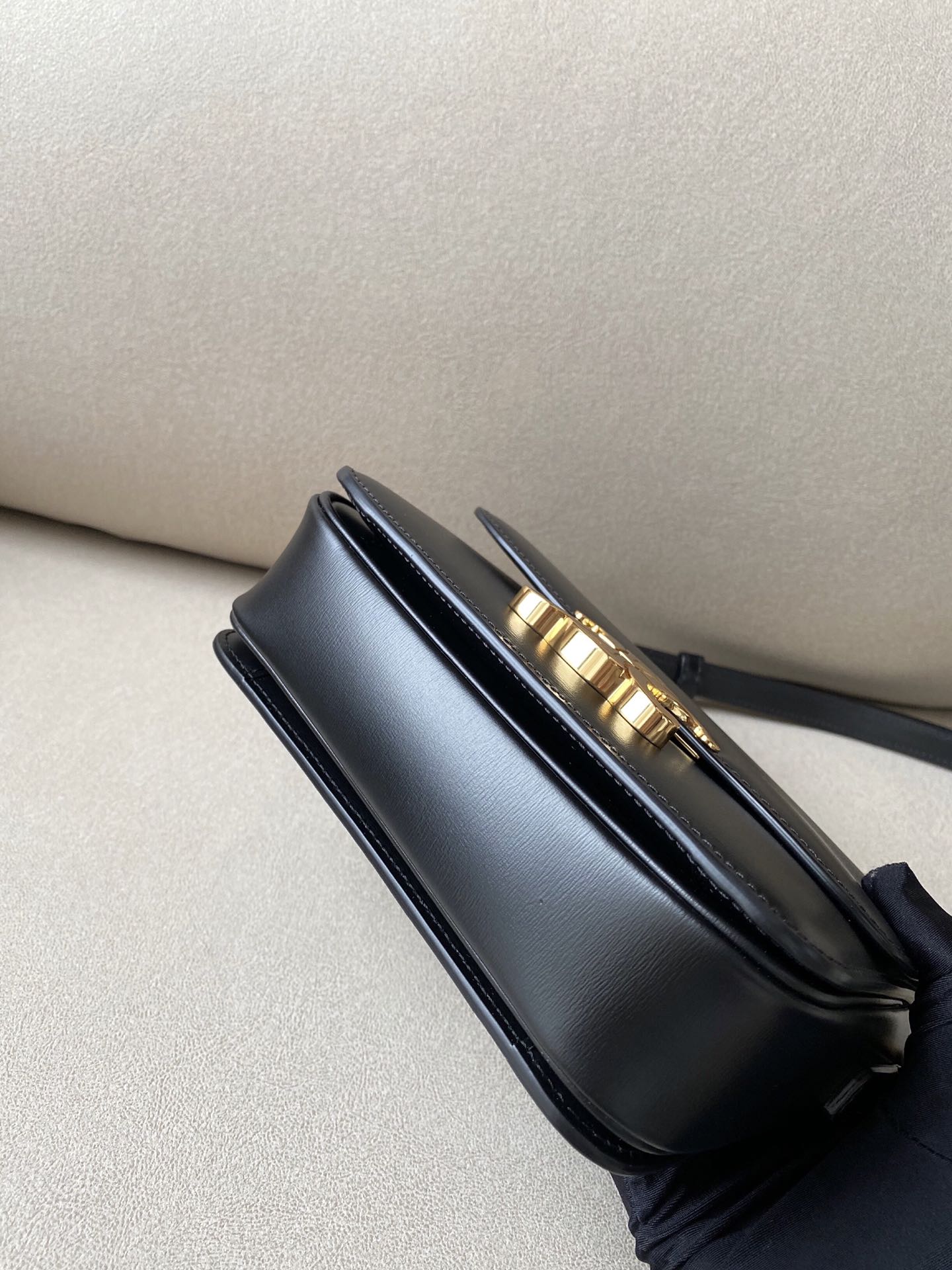 𝐂𝐞𝐥𝐢𝐧𝐞 Triomphe teen 18.5cm