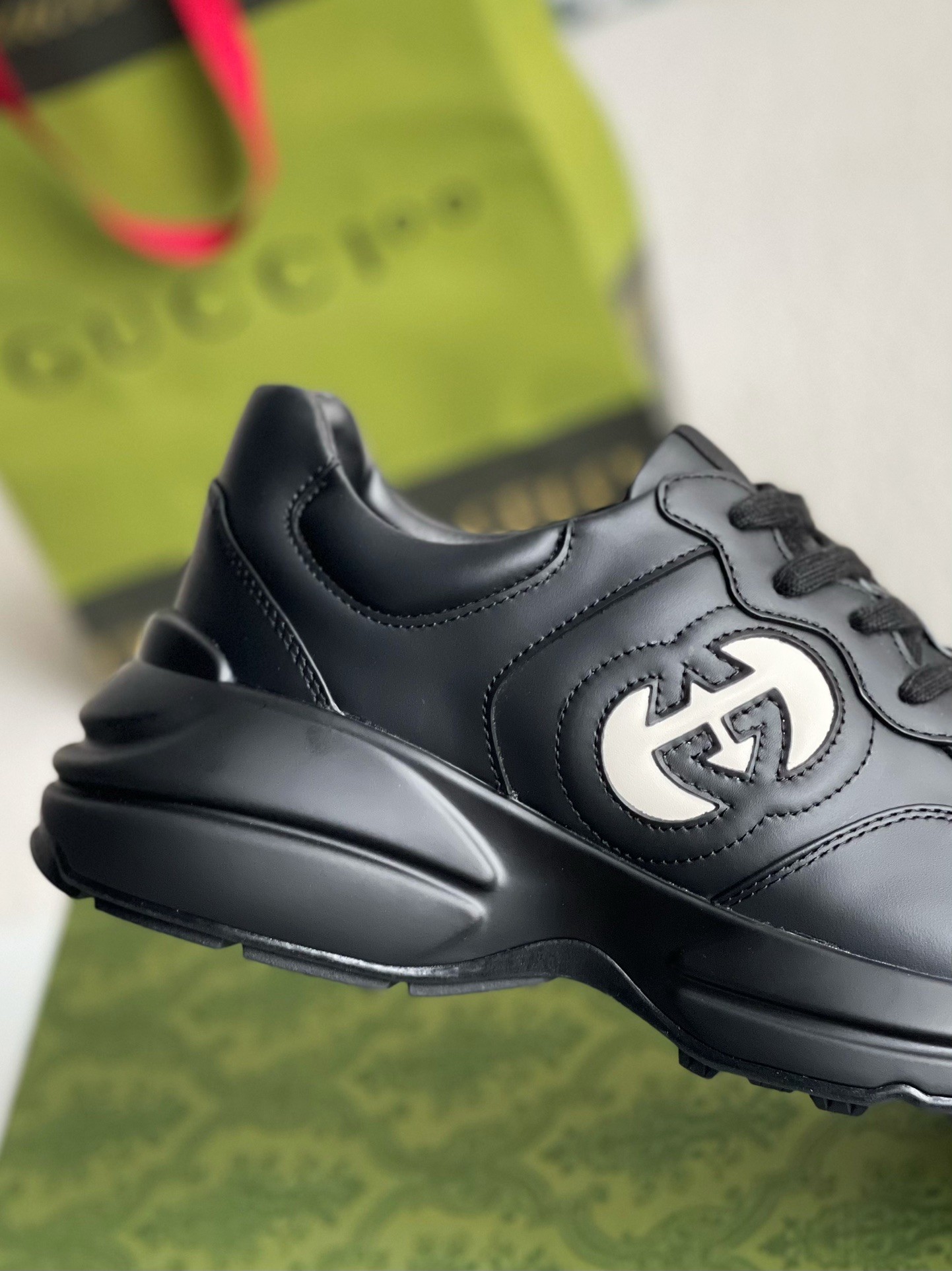 Gucci Retro Clunky Sneaker