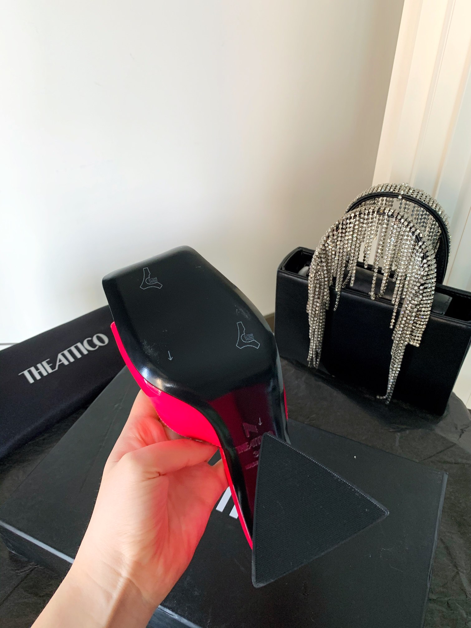 THE ATTICO | 𝟐𝟎𝟐𝟏/𝐒𝐒 𝐧𝐞𝐰 The attico triangle heel sandals lined with sheepskin leather genuine leather outsole