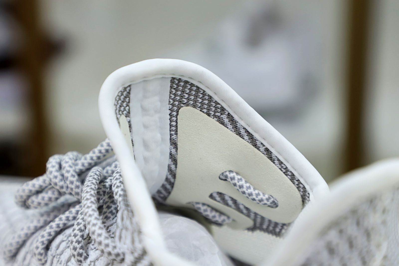 YEEZY BOOST 350 V2 STATIC NON-