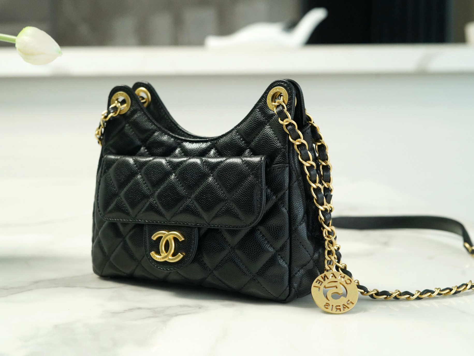 𝗖𝗛𝗔𝗡𝗘𝗟✦23𝑪 Early Spring Resort Collection Original Caviar Ball Material Small TMC