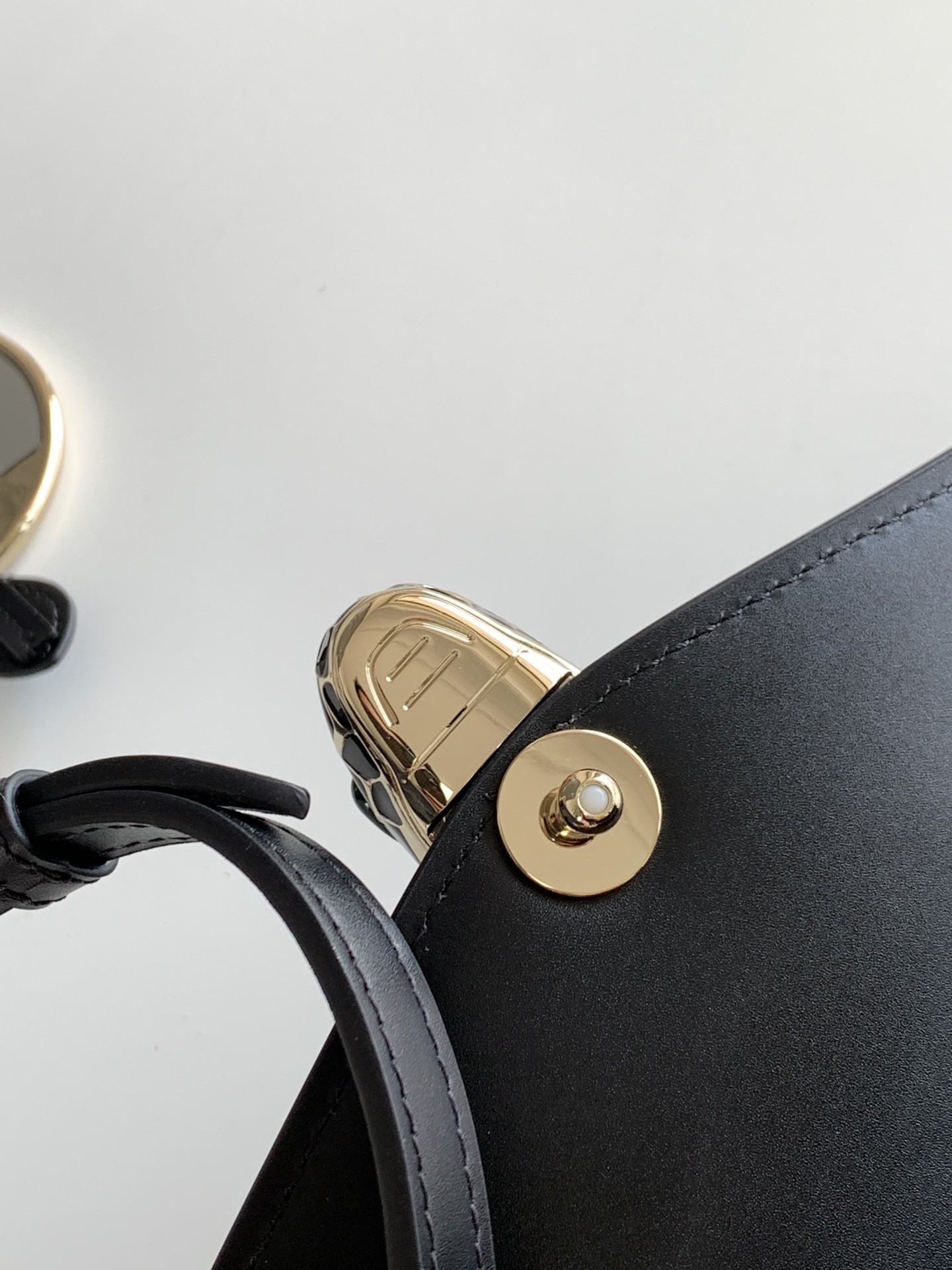 BVLGARI SERPENTI ELLIPSE series