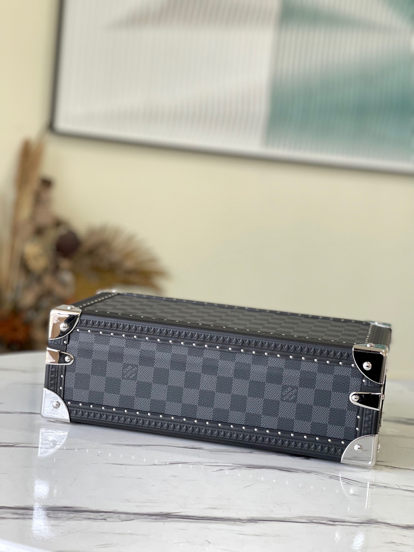 𝐋𝐎𝐔𝐈𝐒 𝐕𝐔𝐈𝐓𝐓𝐎𝐍     N48194