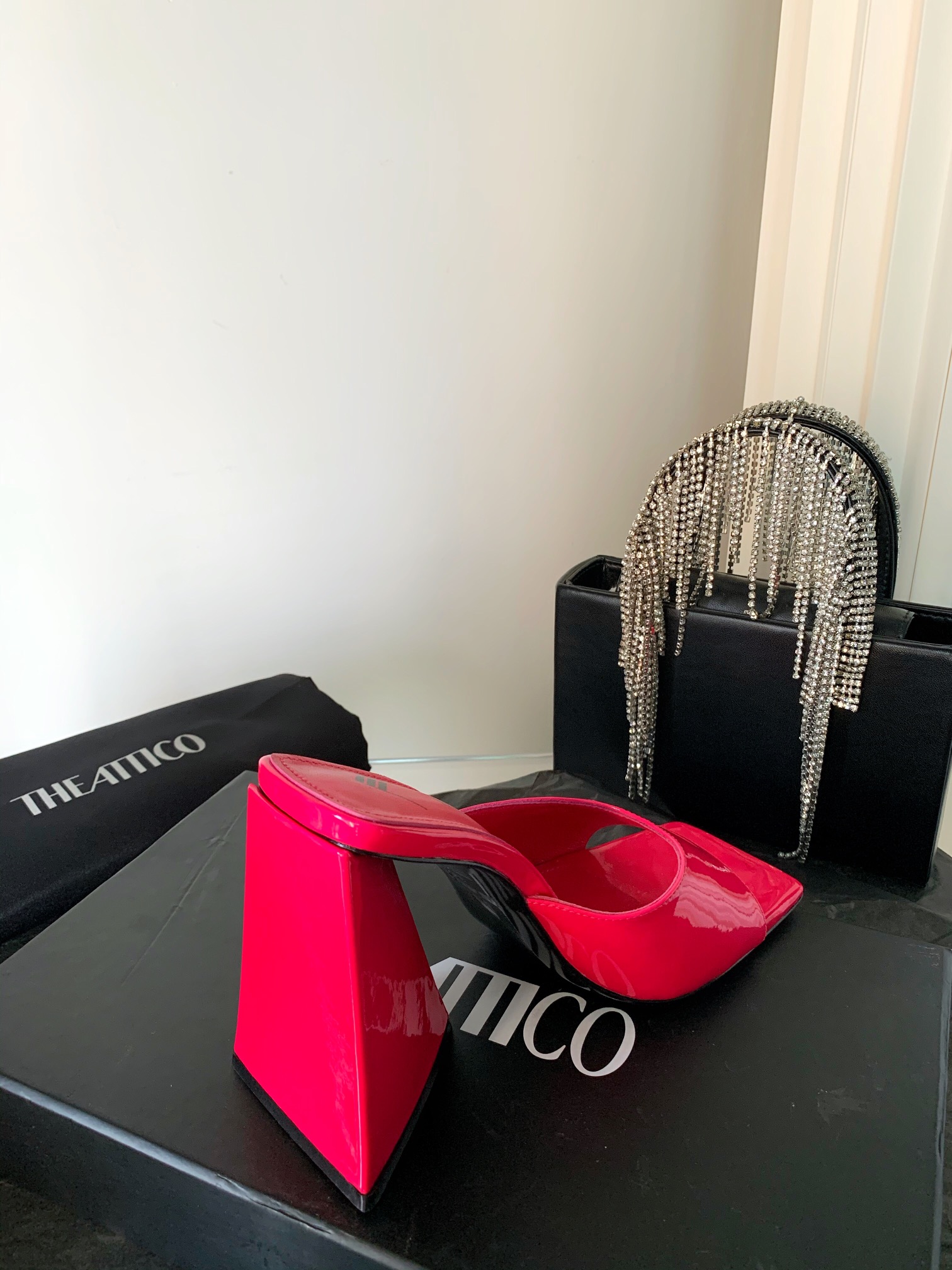 THE ATTICO | 𝟐𝟎𝟐𝟏/𝐒𝐒 𝐧𝐞𝐰 The attico triangle heel sandals lined with sheepskin leather genuine leather outsole