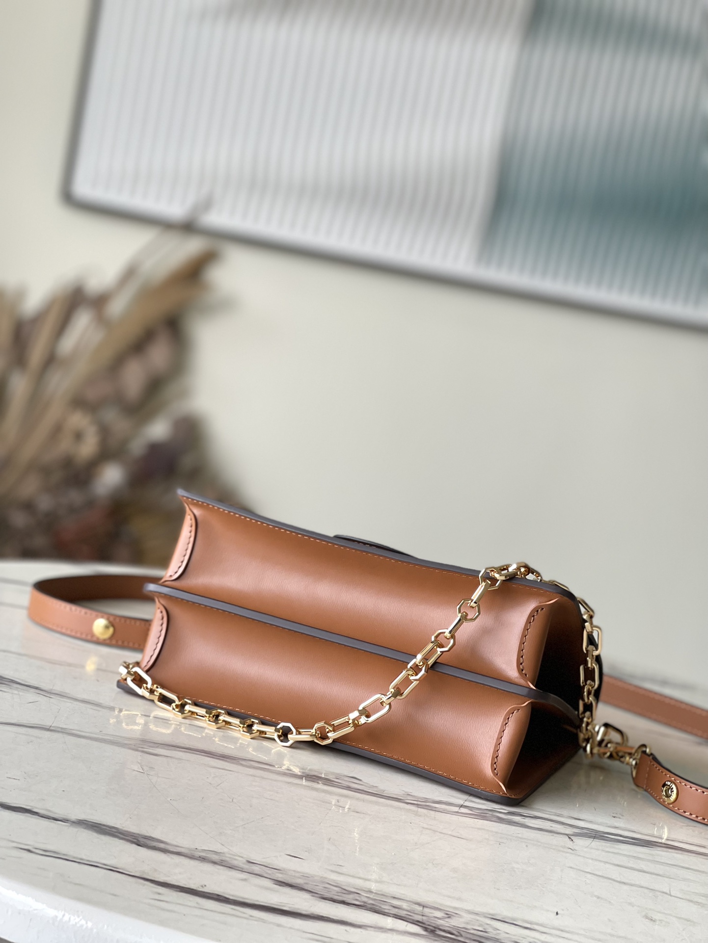 𝐋𝐎𝐔𝐈𝐒 𝐕𝐔𝐈𝐓𝐓𝐎𝐍    M45958