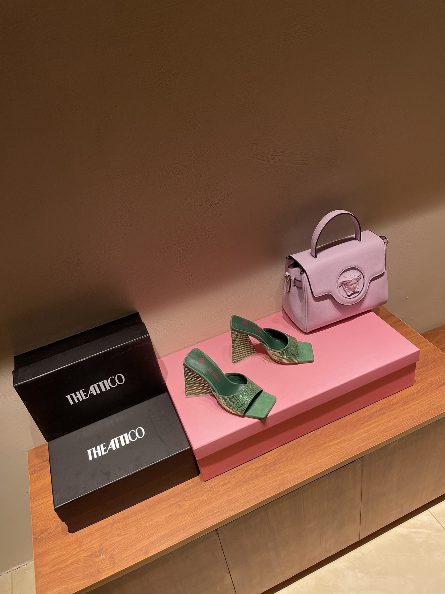 TheAttico | 𝟐𝟎𝟐𝟐𝟐/𝐒𝐒 𝐧𝐞𝐰 Spring/Summer 2021 collection The Attico personality triangle heel high heel sandals