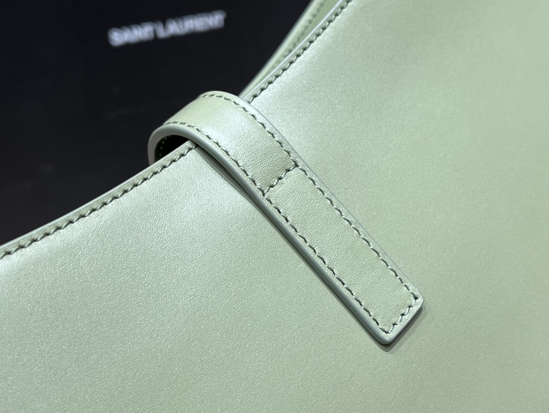 SAINT LAURENT Model: 657228 plain original leather.JD