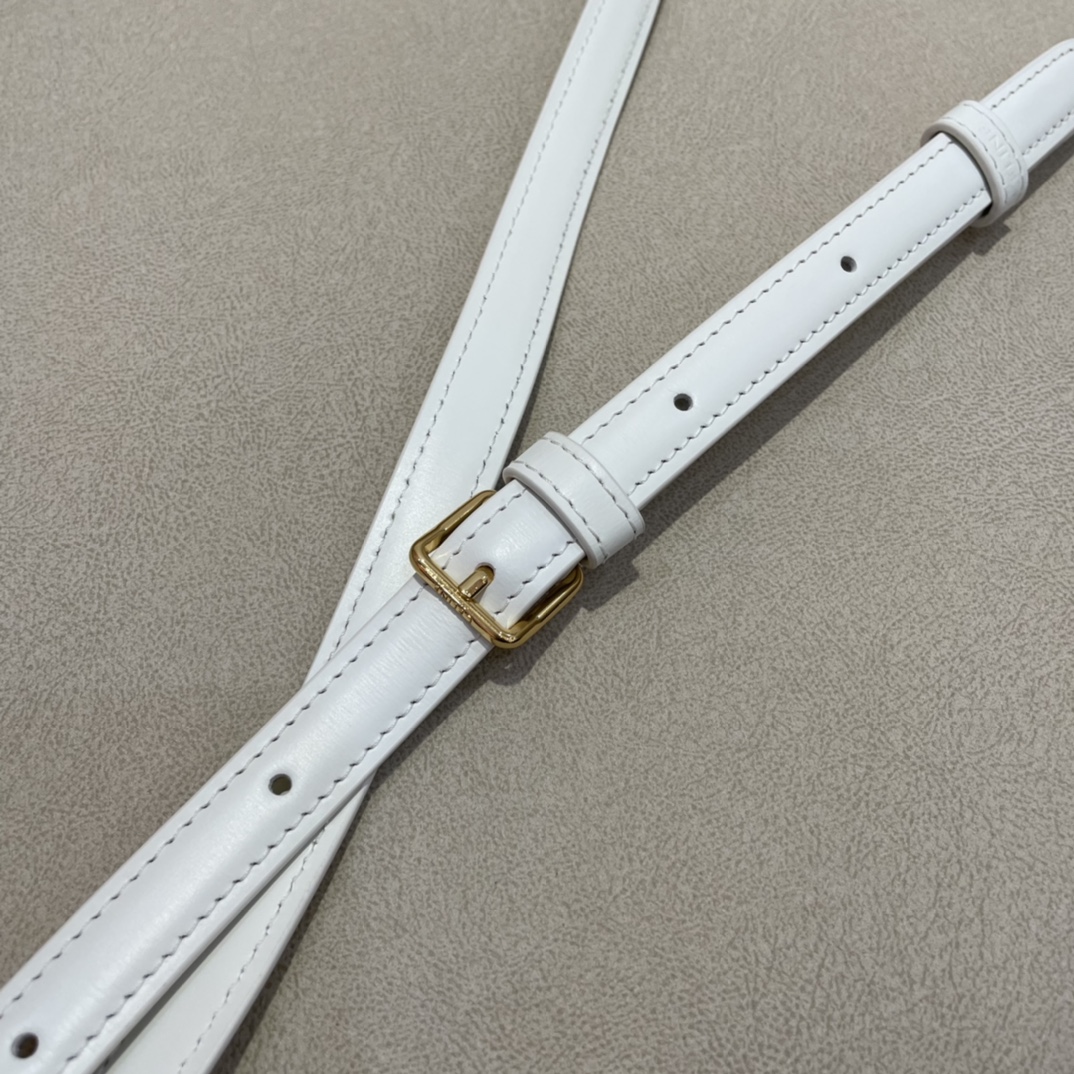 𝐂𝐞𝐥𝐢𝐧𝐞 Triomphe teen 18.5cm