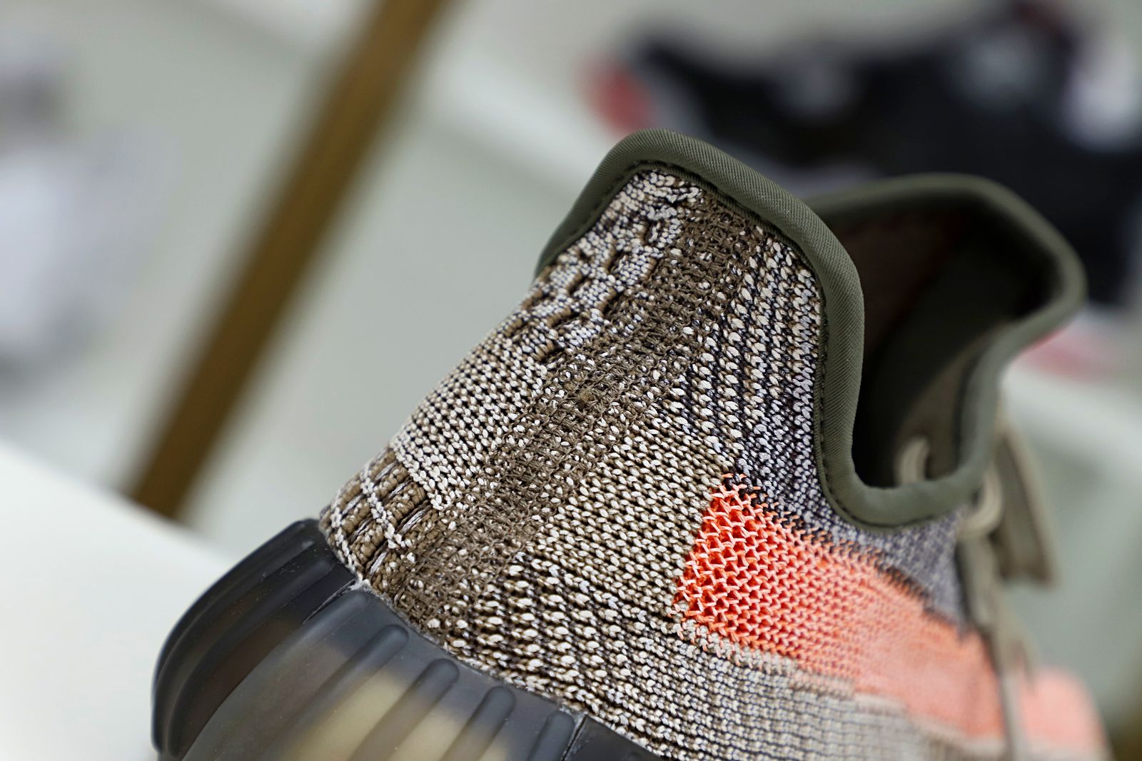 YEEZY BOOST 350 V2 ASH STONE