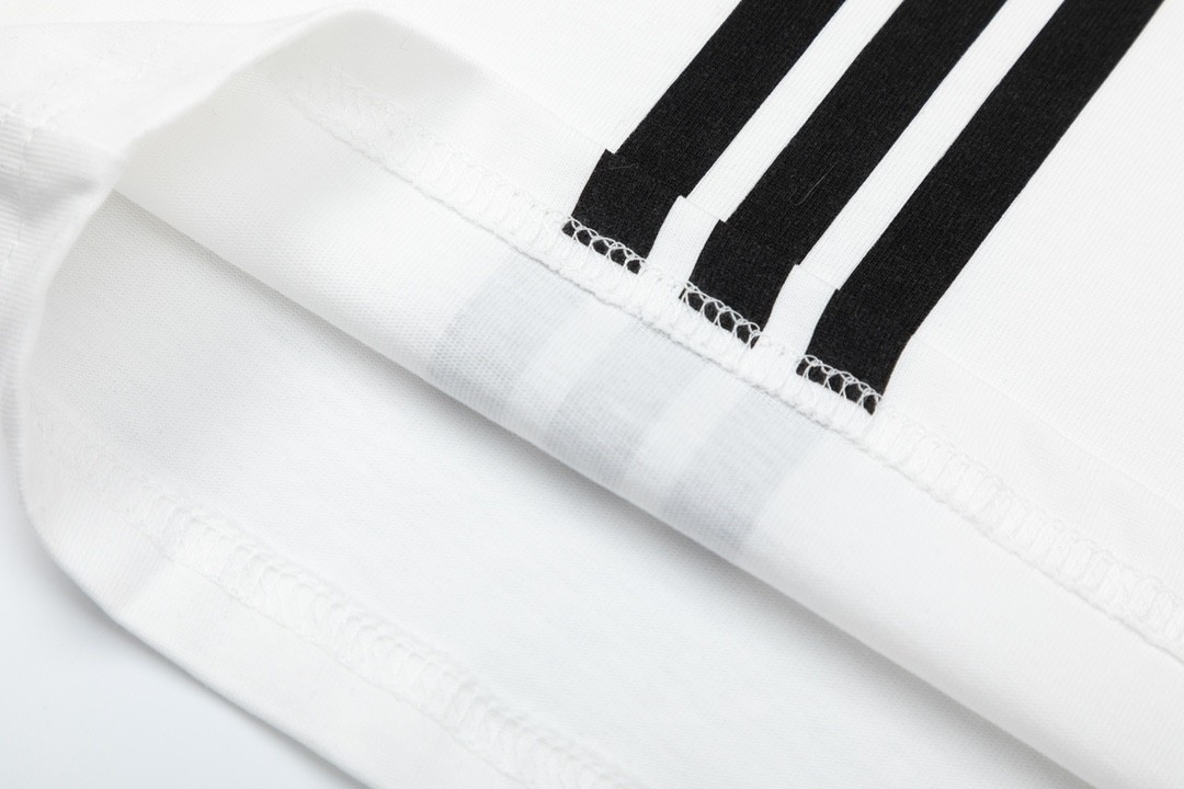 Gucci 23SS double G vertical stripe foam printed t-shirt