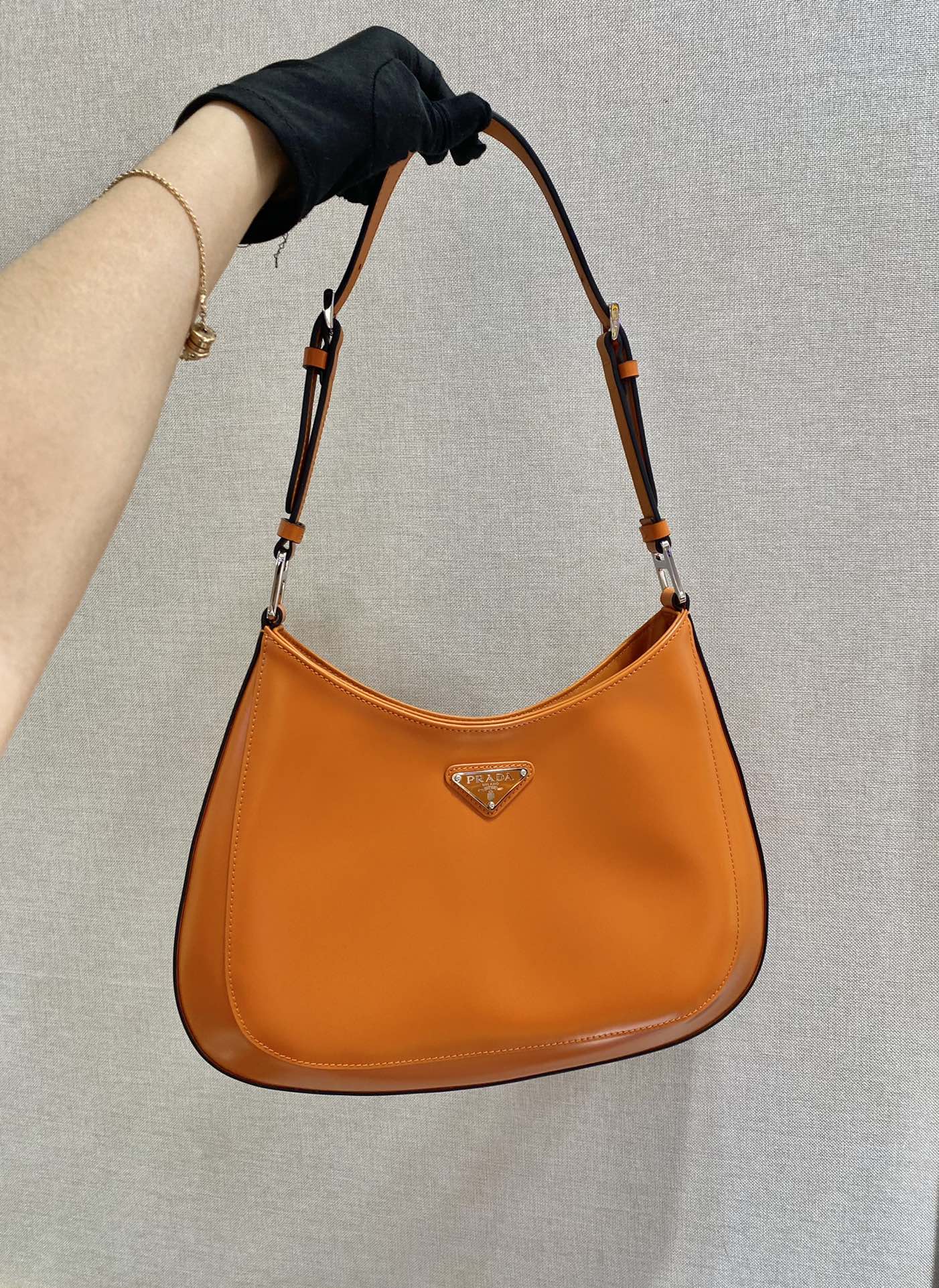 𝐏𝐑𝐀𝐃𝐀  Large Double Shoulder Strap Underarm Bag