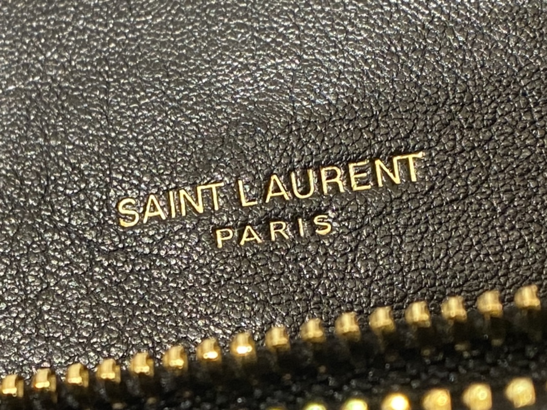 SAINT LAURENT 𝑴𝒐𝒏𝒐𝒈𝒓𝒂𝒎 𝒄𝒐𝒍𝒍𝒆𝒈𝒆 #428056 Original leather black gold.JD
