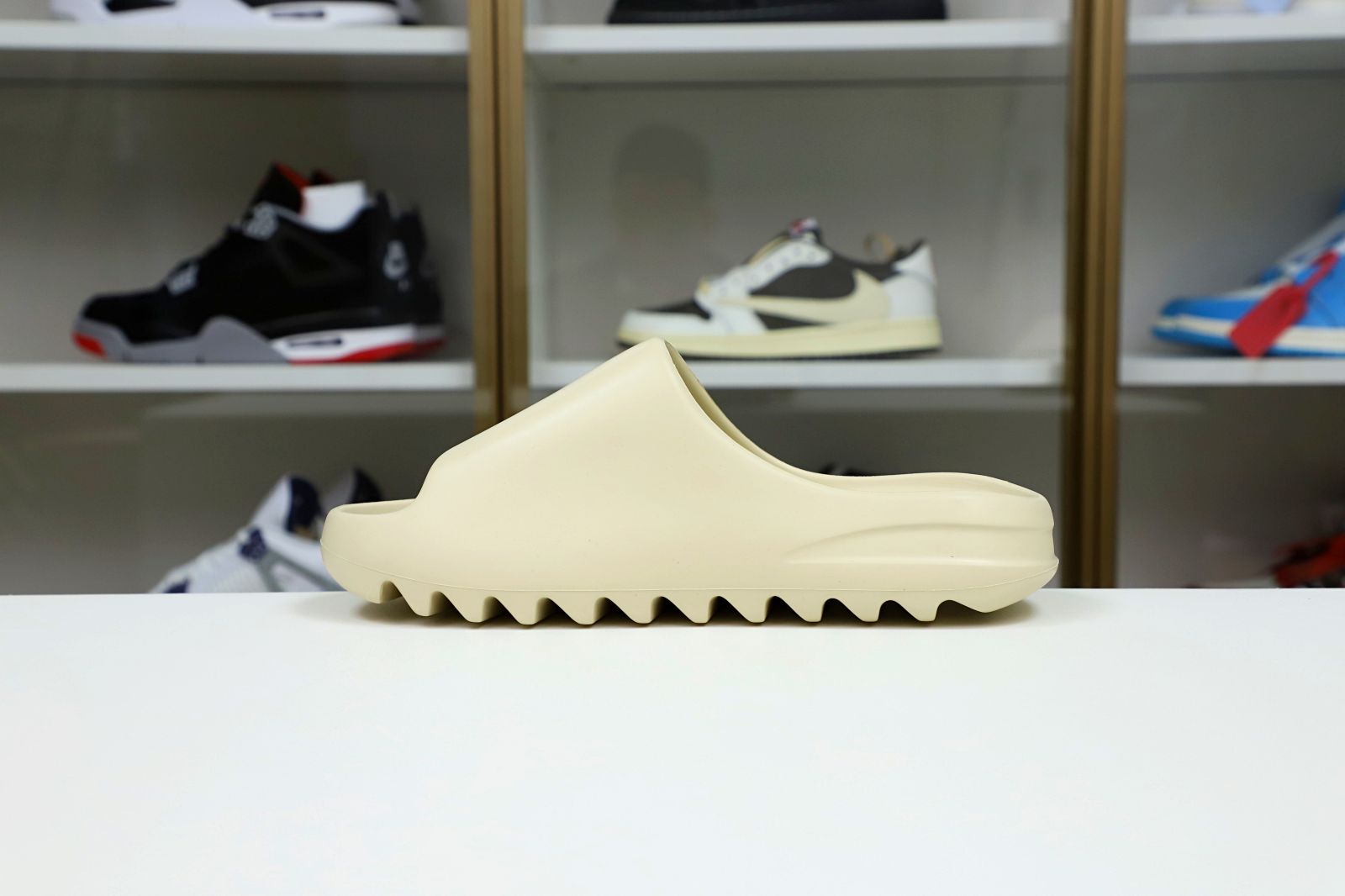 Yeezy Slide bone FW6345