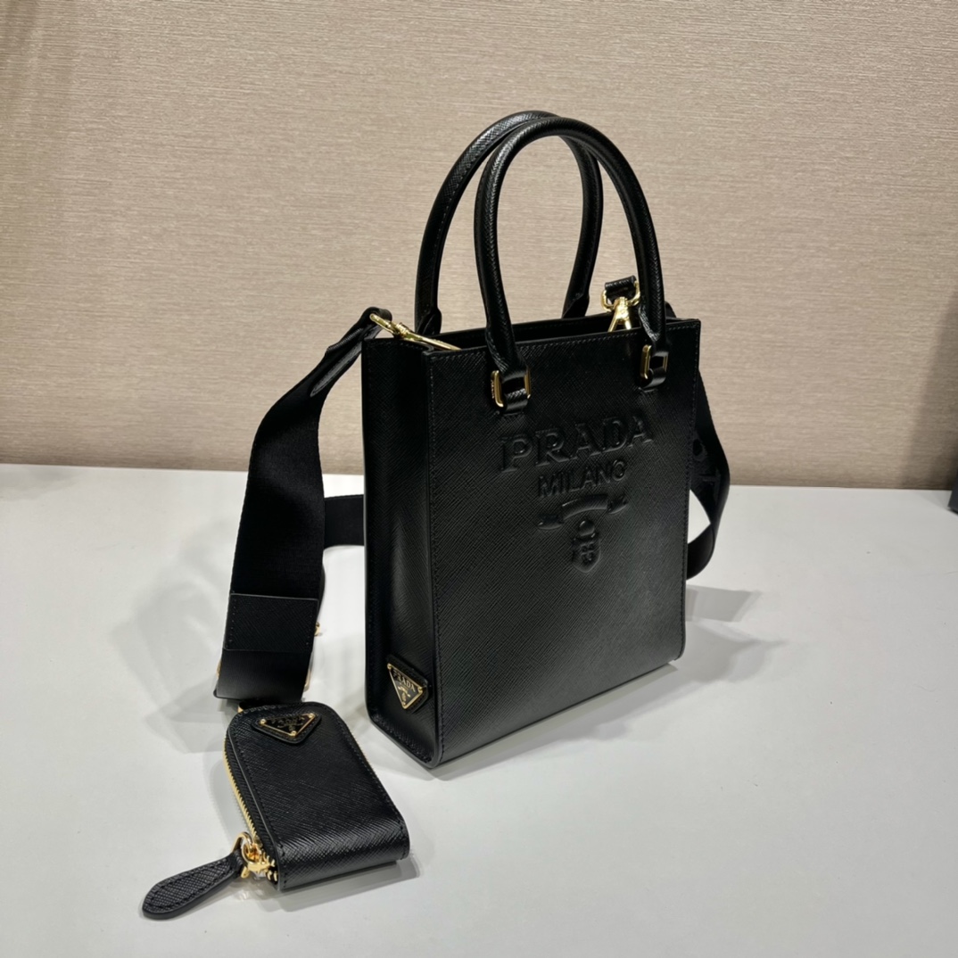 𝐏𝐑𝐀𝐃𝐀 Small size tote bag 1BA333