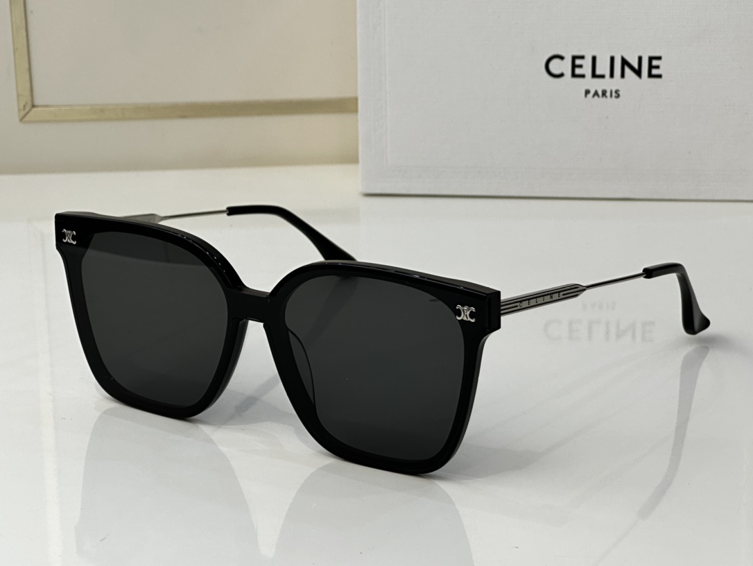 celine  CL4S558F