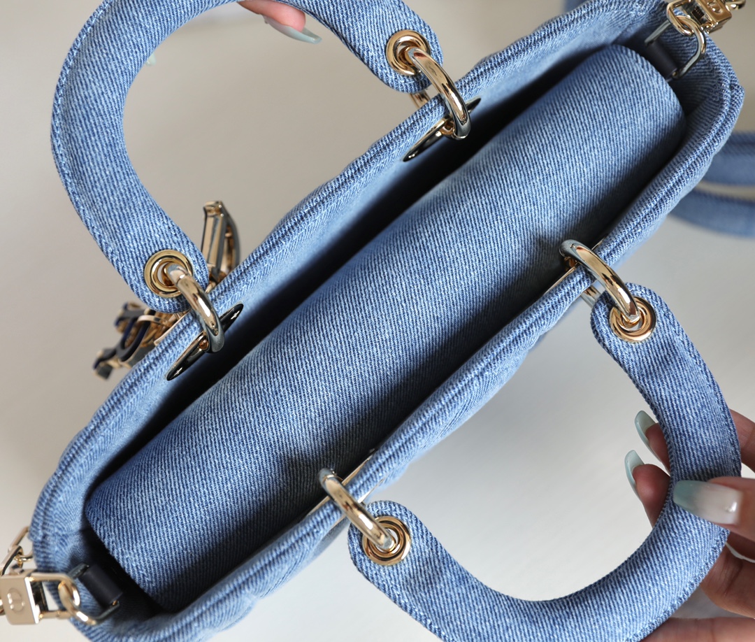 Dior Lady D-Joy is a classic style of the Goliath Bible