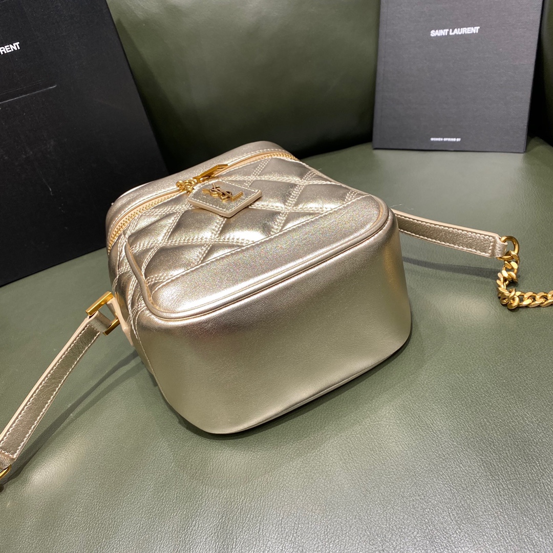 AINT LAURENT 80’s 𝙑𝙖𝙣𝙞𝙩𝙮 #649779.JD