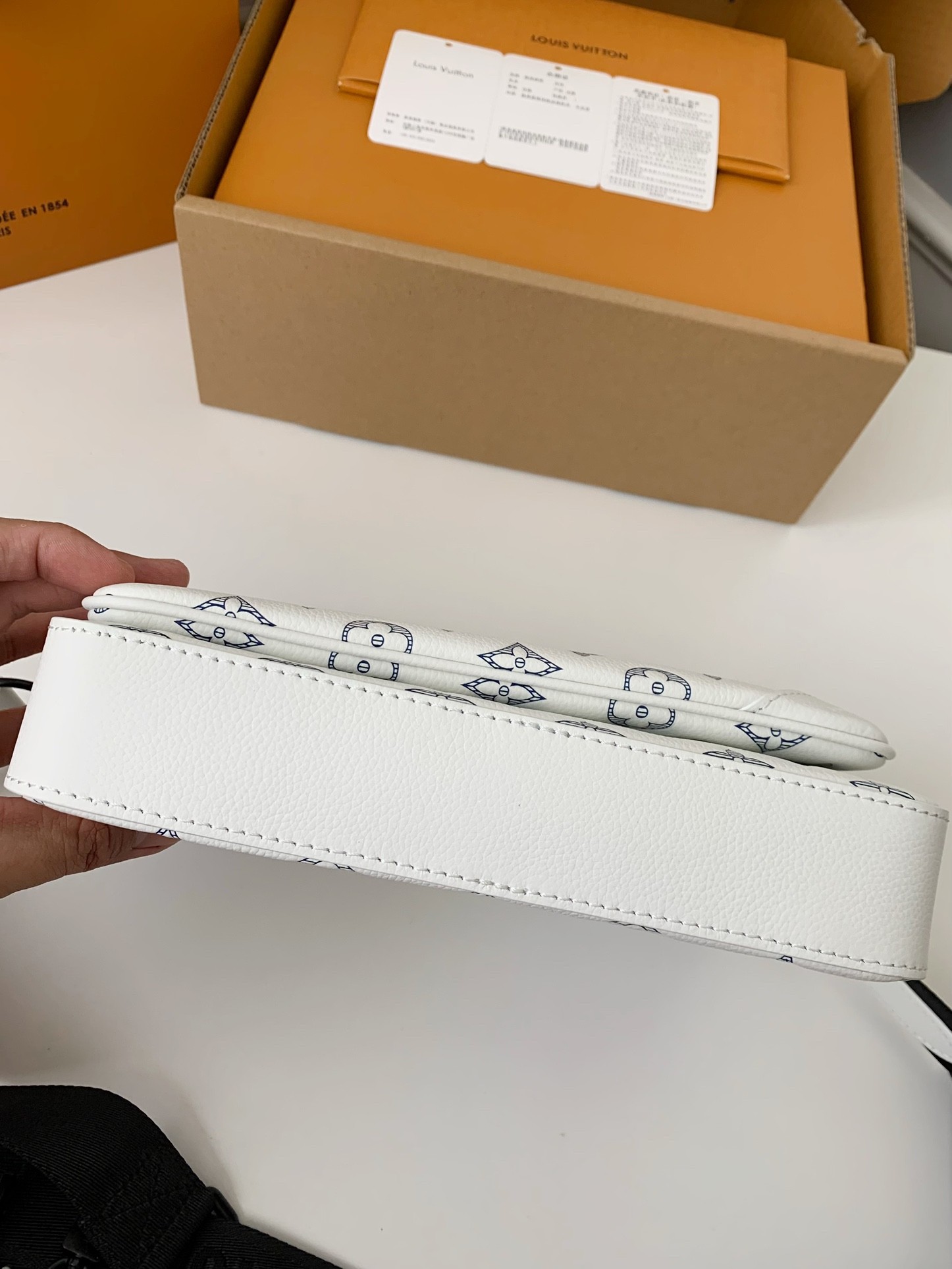 Louis Vuitton The new TRIO Postman Pack M24753 Size： 25*18.5*7cm