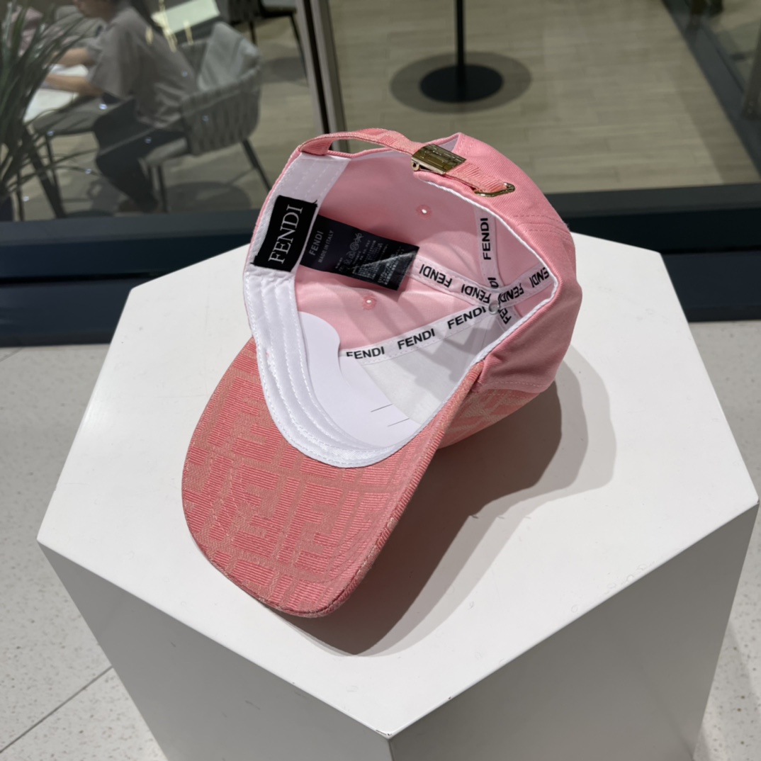 Fendl Fendi spring and summer new national tide embroidery letter baseball cap