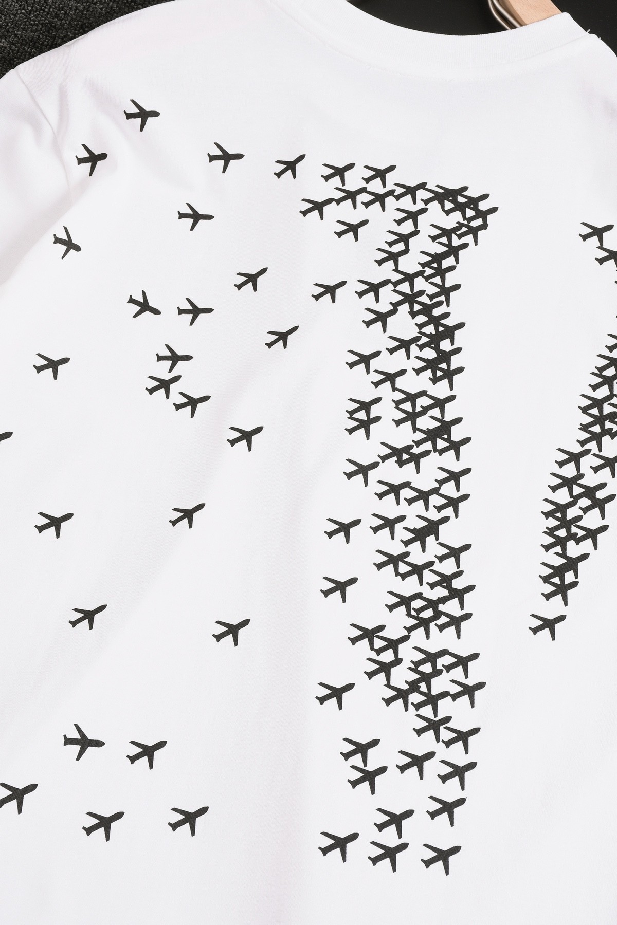 Louis Vuitton 24SS early spring new large-scale small aircraft printed t-shirt