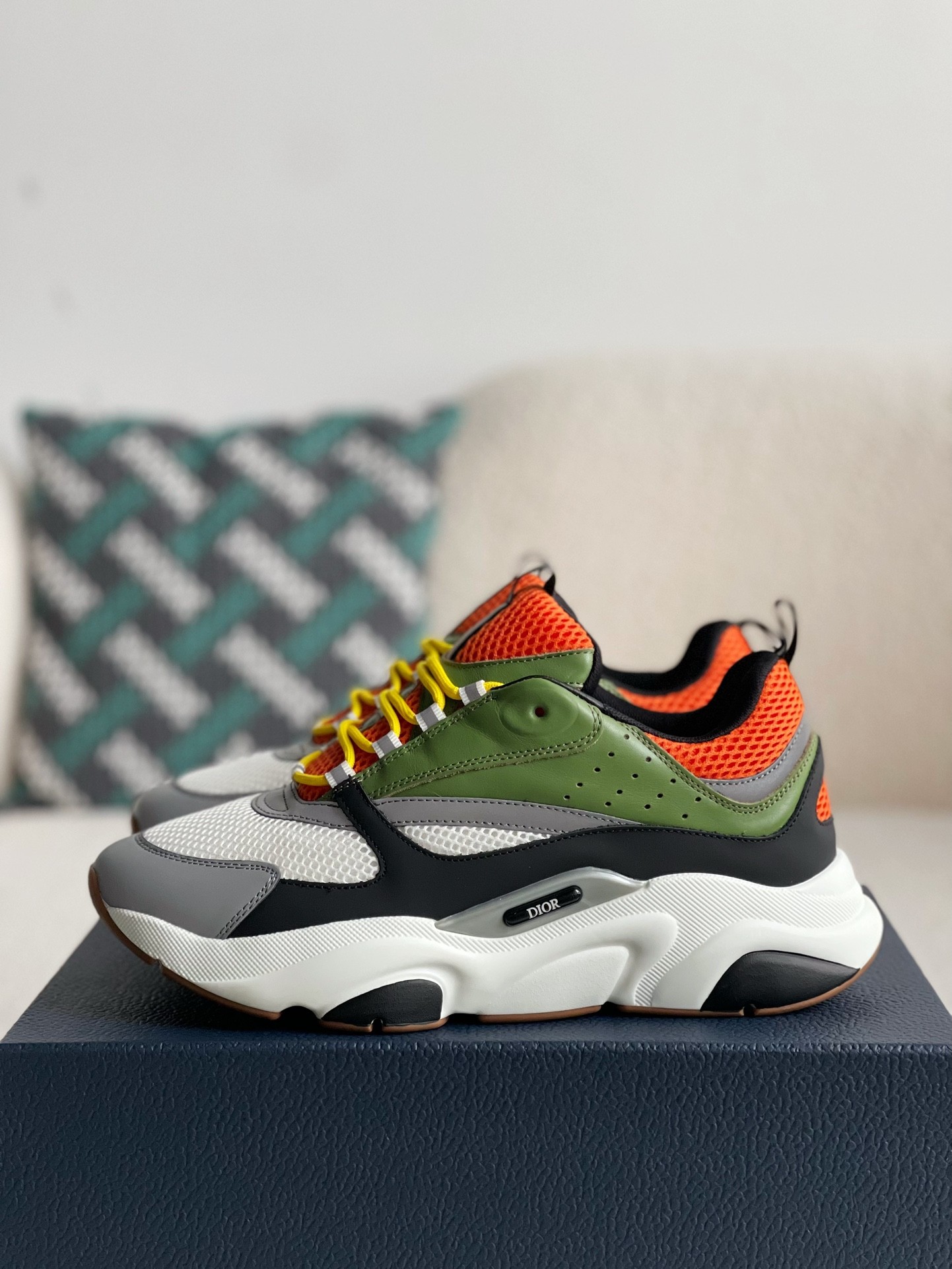 DIOR classic B22 Clunky Sneaker