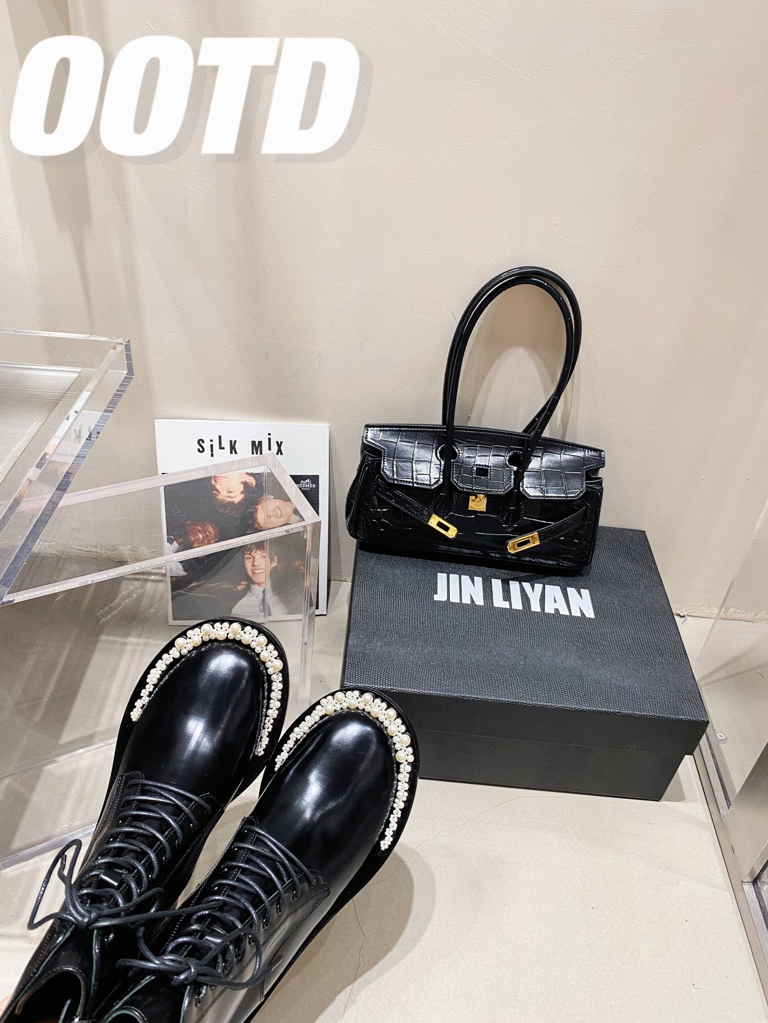 SR&HM | 𝟐𝟎𝟐𝟏/𝐒𝐒 𝐧𝐞𝐰 Sr&Hm niche designer brand 2021 fall/winter new biker boots