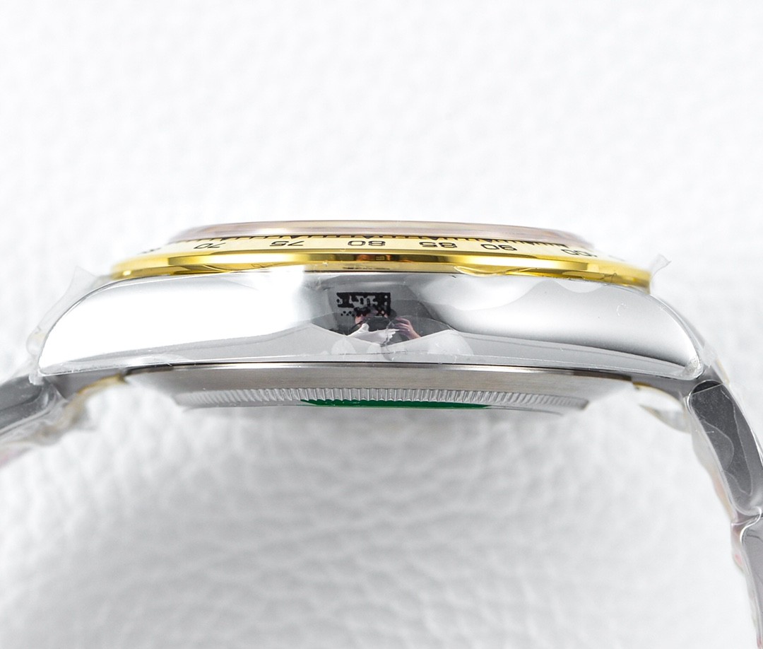 Rolex Trithong had his own Cal.4130